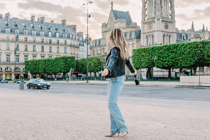 Paris Solo Photographer Photoshoot: Capture Iconic Landmarks and Hidden Gems photo 1