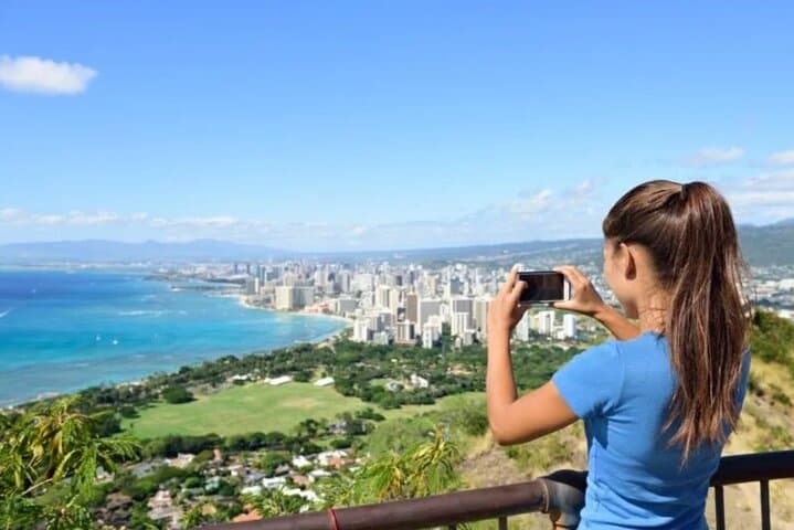 Diamond Head Shuttle Tour: Waikiki Pickup to Summit Hike with Entry Included photo 3