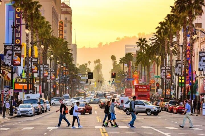 Private Los Angeles Car Tour: Hollywood, Beverly Hills & Santa Monica in 3 Hours photo 2