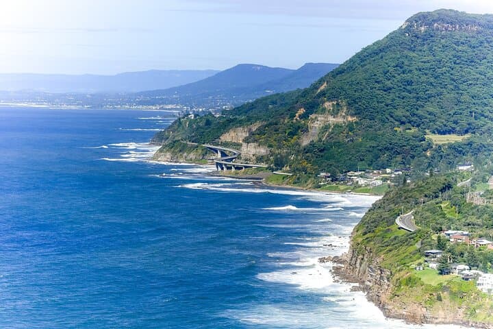 Sea Cliff Bridge: Whale Watching, Kiama Blowhole & Wine Tasting Day Tour from Sydney photo 4