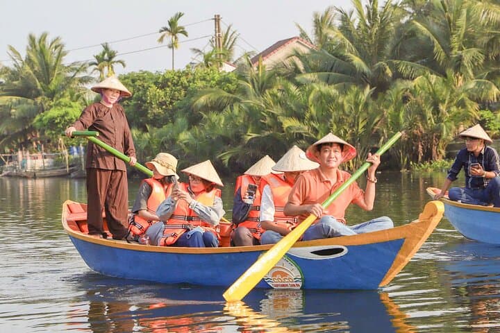 Danang Rural Tradition: Sampan Boat, Tra Que Farming & Hoi An Biking Experience