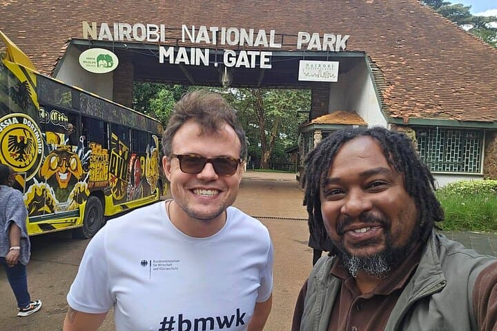Exploring Nairobi: A Full-Day Safari and Cultural Experience