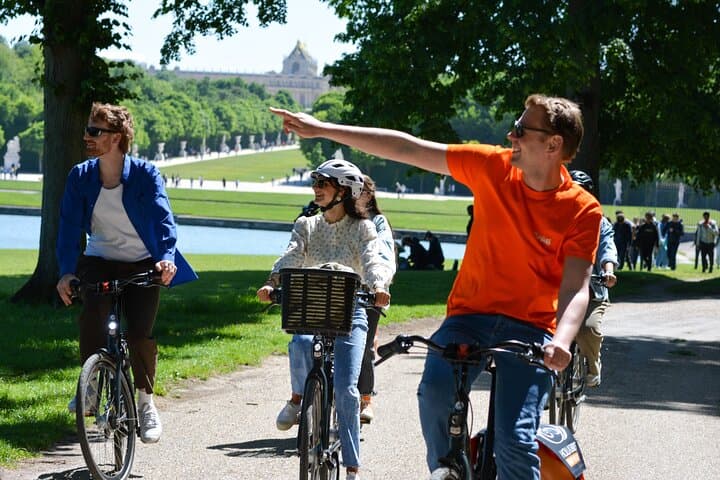 Versailles Bike Tour: Trianon & Gardens Cycling Experience photo 3