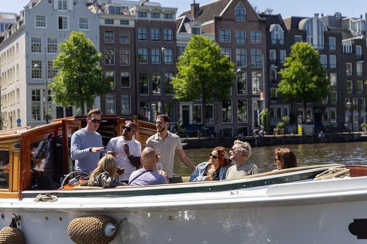 Intimate Canal Cruise on the Sophie — Amsterdam Small-Group All-Inclusive Experience photo 3