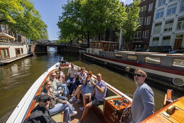 Intimate Canal Cruise on the Sophie — Amsterdam Small-Group All-Inclusive Experience photo 4