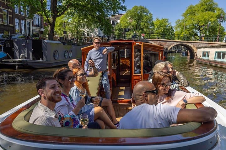 Intimate Canal Cruise on the Sophie — Amsterdam Small-Group All-Inclusive Experience photo 2