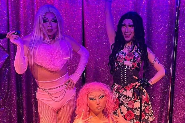 Haebangchon Pub Crawl & Drag Show in Seoul — VIP Nightlife with a Local Drag Queen photo 3
