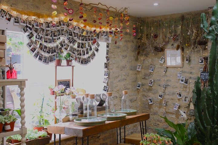 Make-Your-Own Terrarium Workshop in Cirencester — Cotswold Glass Garden Craft
