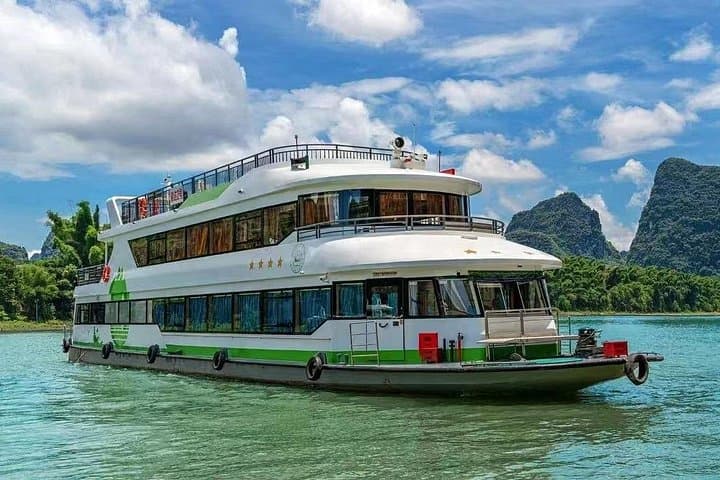 Guilin Li River Cruise & Xianggong Hill Day Tour — First Bend Views and Karst Peaks photo 2
