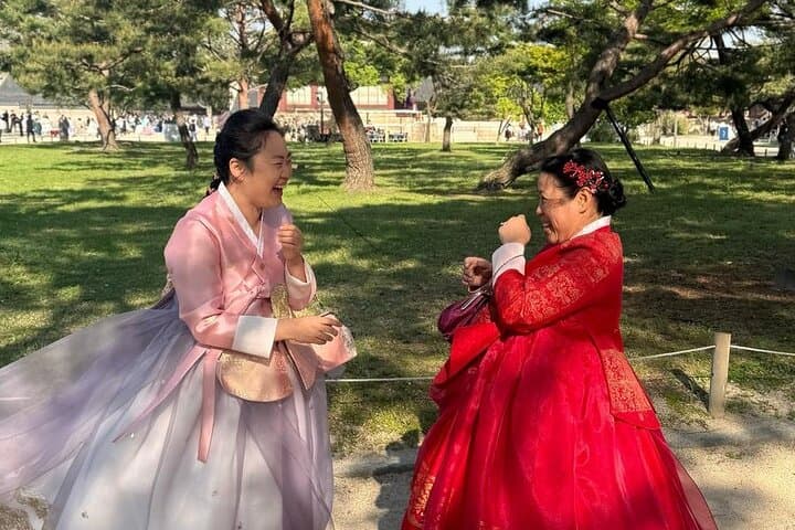 Busan in Bloom: Two-Day Coastal Tour of Temples, Beaches & Markets photo 4