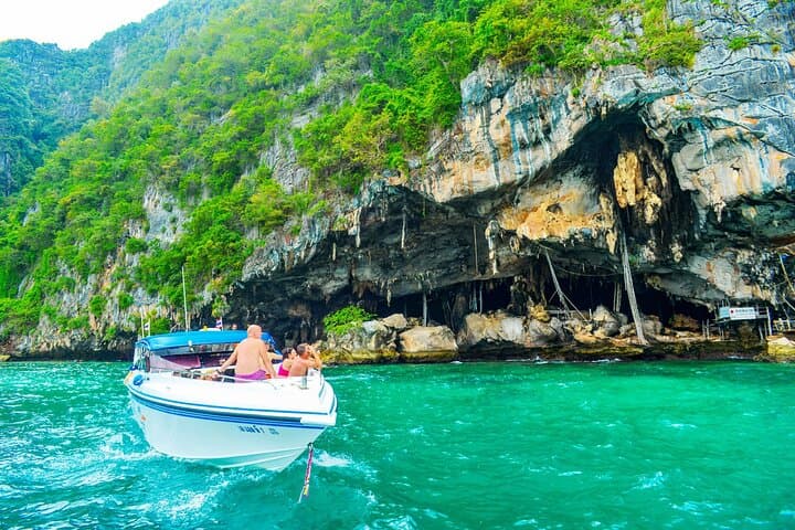 Phi Phi Islands Speedboat Tour: Maya Bay, Snorkeling & Sunset Swim
