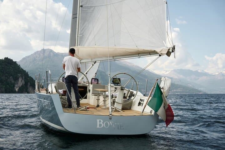 Private Sailboat Tour on Lake Como with Aperitif — Luxury Classic Boat Charter from Como photo 2