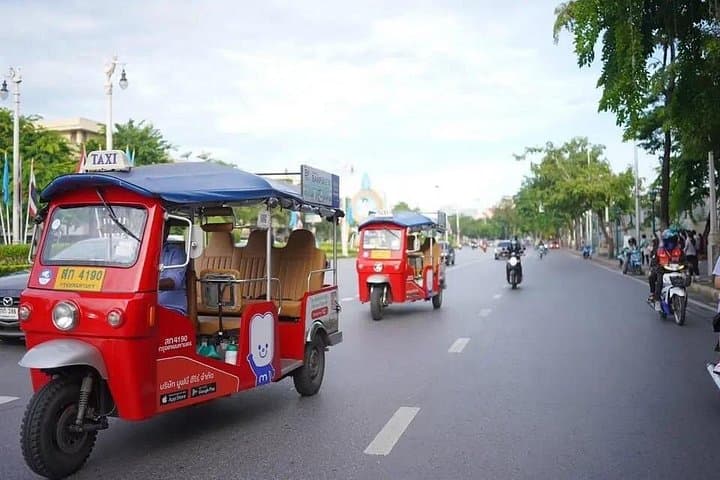 Bangkok 4-Hour Electric Tuk Tuk Pass — Old Town Cultural Circuit photo 4