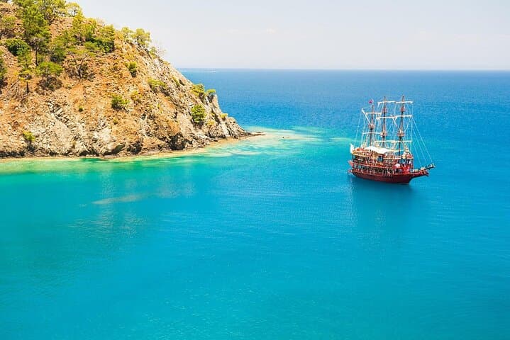 Kemer Pirate Boat Tour: Pirate Ship Cruise to Phaselis, Cleopatra & Paradise Bays photo 4