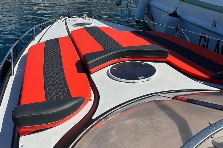Private Yacht Tour in Gran Canaria — Puerto Rico to Mogán Snorkel & Open Bar photo 5