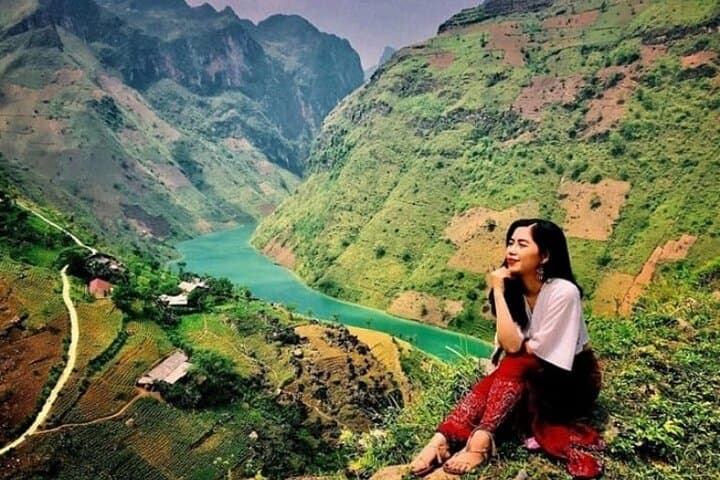 3-Day Dong Van Karst Plateau Geopark Tour from Hanoi photo 4