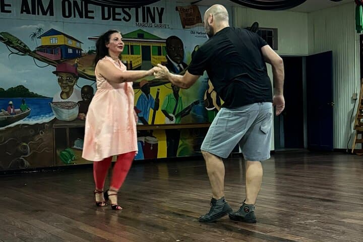 Salsa Classes in Limón — Learn Caribbean Salsa with a Local Instructor