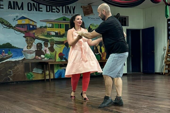 Salsa Classes in Limón — Learn Caribbean Salsa with a Local Instructor photo 2