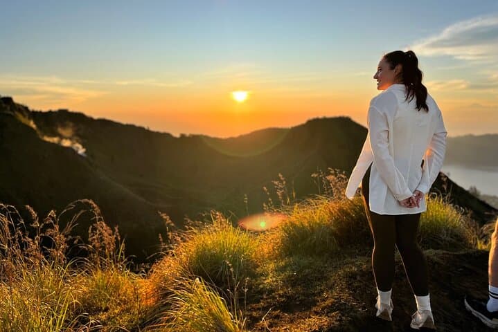Mount Batur Sunrise Hike: Volcanic Breakfast & Hot Springs in Bali