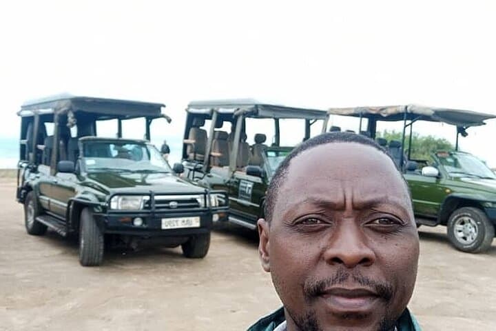 7-Day Ultimate Uganda Safari: Gorilla Trekking, Murchison Falls & Lake Bunyonyi photo 2