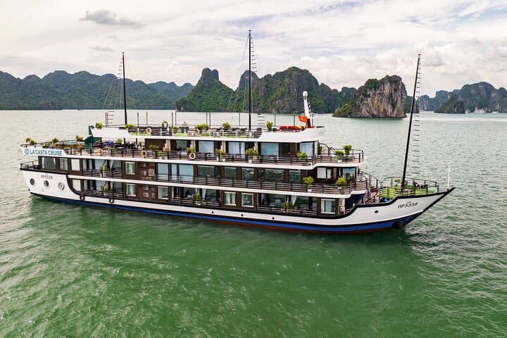 Luxury 2-Day Ha Long & Lan Ha Bay Cruise from Hanoi photo 6
