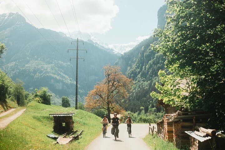 Interlaken E‑Bike Tour: Rivers, Lakes, Forests and Medieval Castles photo 6