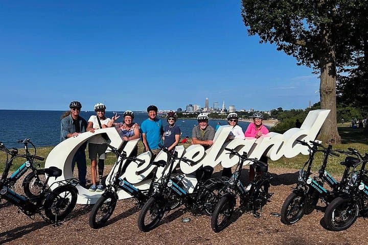 E-Bike Cleveland: Lakefront, Towpath & Tremont Neighborhood Tour photo 1