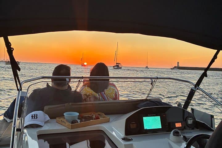 Private Sunset Boat Tour on the Douro River — Porto Scenic Cruise photo 1