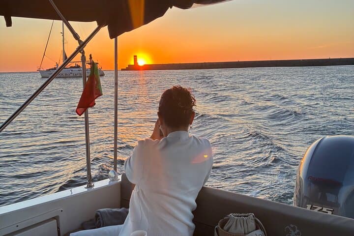 Private Sunset Boat Tour on the Douro River — Porto Scenic Cruise photo 3
