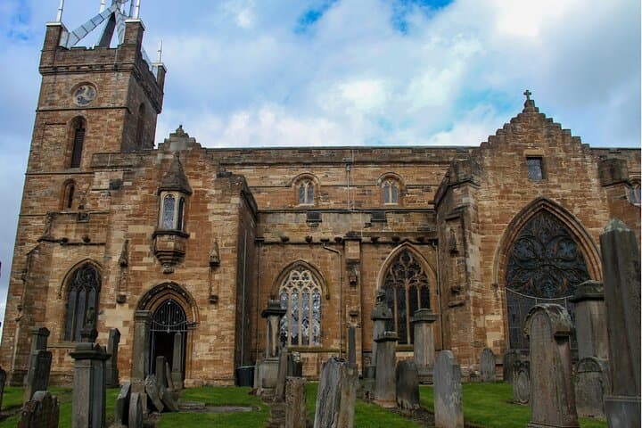 Linlithgow Palace & Loch Guided Tour from Edinburgh photo 3