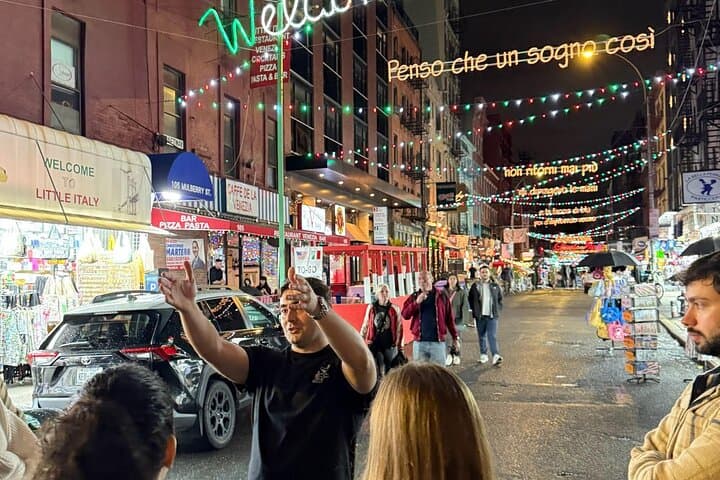 NYC Dark History Walking Tour — Ghosts, Murders & Mafia of Lower Manhattan photo 5