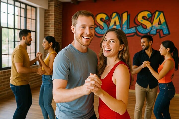 Learn Salsa & Bachata Near Paseo de la Reforma — 1‑Hour Beginner Class in Mexico City