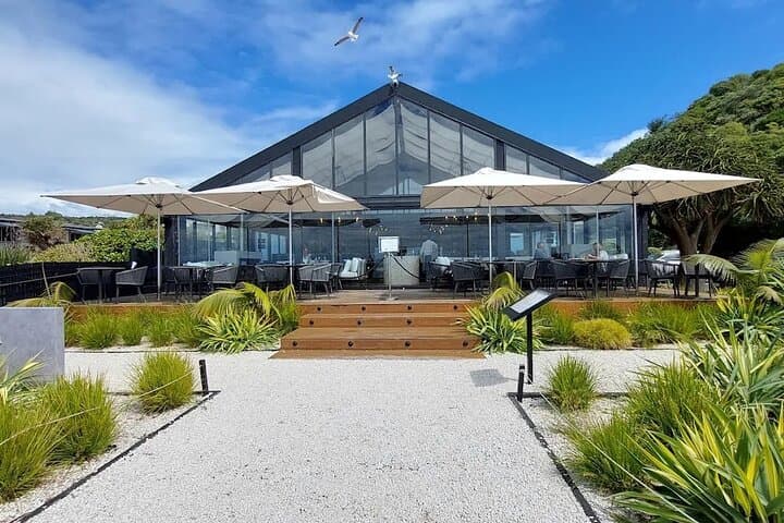 Waiheke Island Afternoon Wine Affair and Oceanfront Lunch photo 5