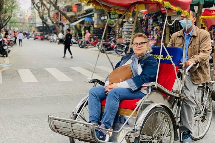 9-Day Northern Vietnam & Luang Prabang: Ha Long Bay Cruise, Ninh Binh and Mekong Cultural Journey photo 3