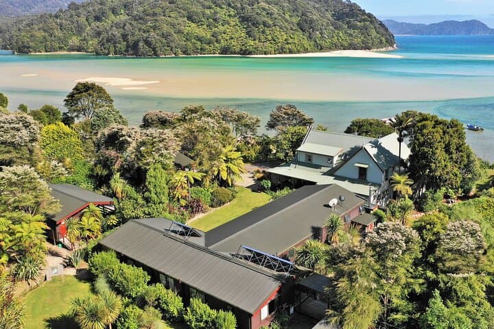 3-Day Abel Tasman Guided Walk — Beachfront Lodges, Coastal Tracks & Boat Transfers photo 3