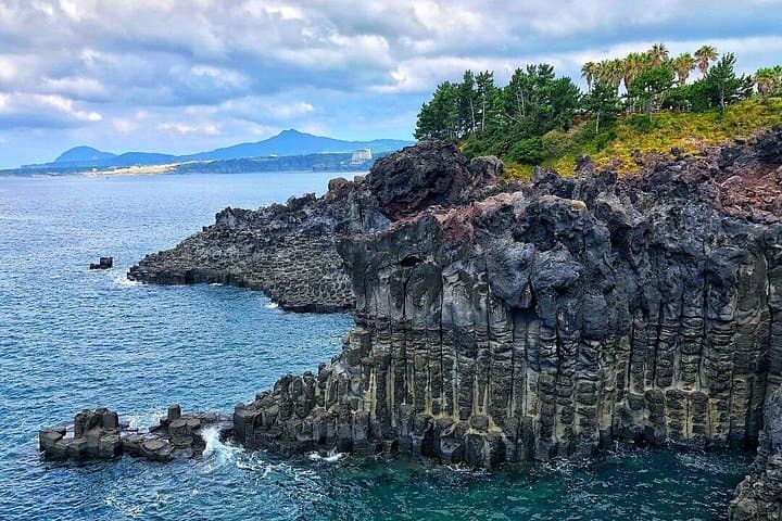 Discover Jeju in 3 Days — Wellness, Volcanic Peaks & Coastal Wonders photo 3