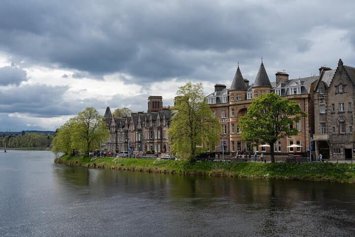 Laughs Along the River Ness: Inverness Comedy Walking Tour photo 3