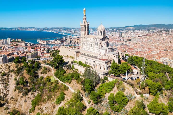 Mediterranean Transfer: Nice to Marseille with a 4-Hour Stop in Cannes
