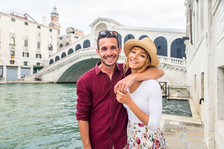 Venice Private Romantic Photoshoot: Capture Timeless Love on the Canals photo 3