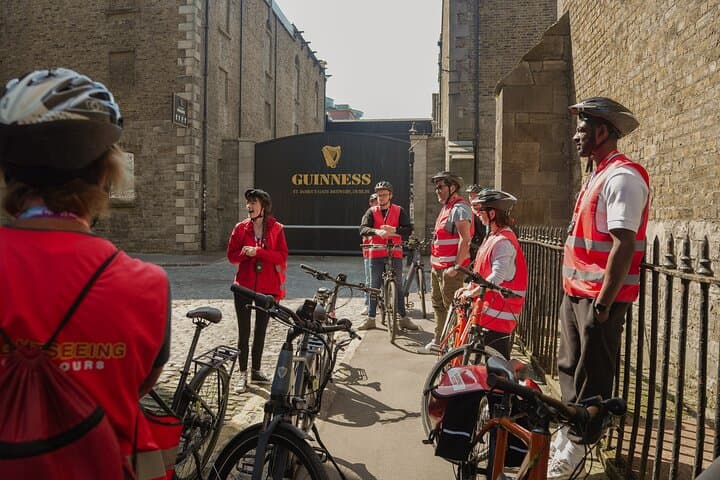 Electric Bike Tour Through Historic Dublin: 2.5-Hour Guided City Ride photo 3