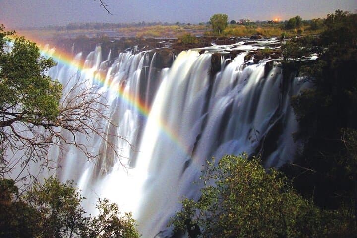 Victoria Falls Guided Walking Tour — Local Stories & Best Viewpoints photo 5