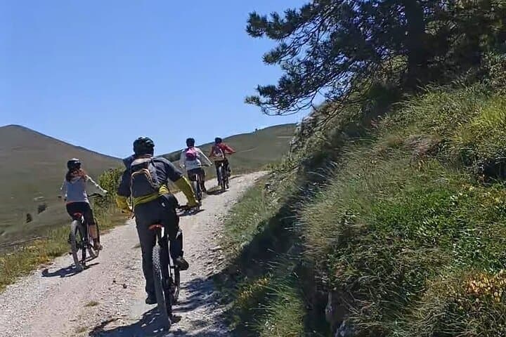 E-Bike to Rocca Calascio: Ride From Barisciano to Italy's Highest Castle photo 2