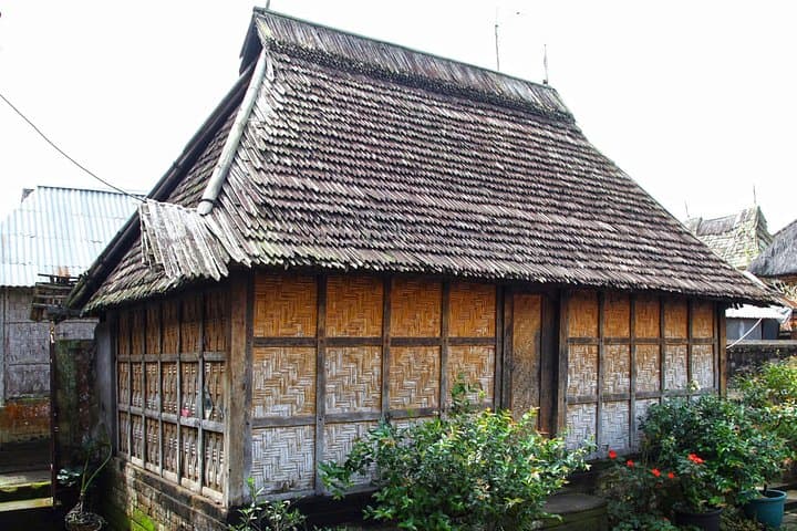Ubud Highlights: Tukad Cepung Waterfall, Penglipuran & Tirta Empul Day Tour photo 3