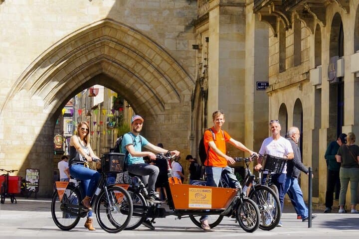 Bordeaux Highlights Bike Tour: 3-Hour Ride Along the Garonne & Historic Sights photo 3