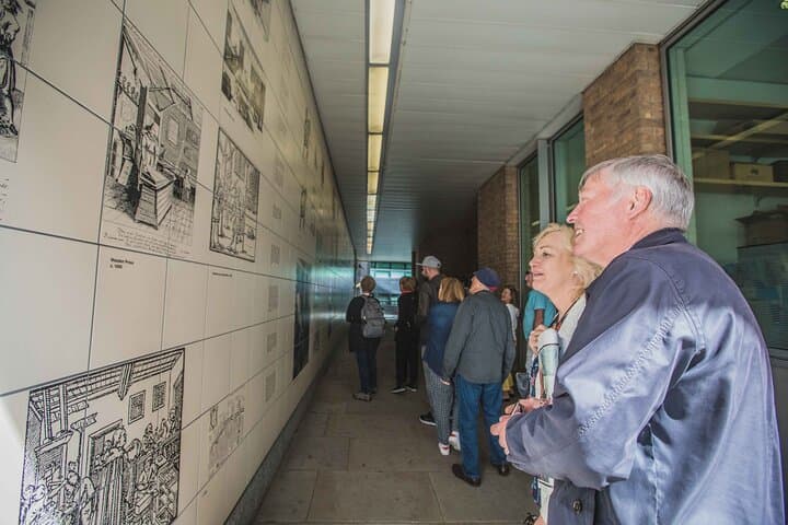Hidden London Walking Tour: Uncover Medieval Crypts & Lost Stations photo 3