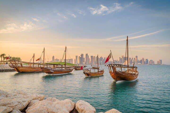 Doha Dhow Cruise: Evening Arabic Dhow Boat Tour on the Corniche photo 2