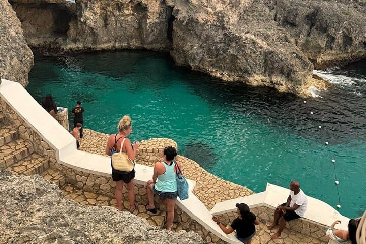 Discover Negril's Seven Mile Beach and Rick's Cafe Adventure photo 4