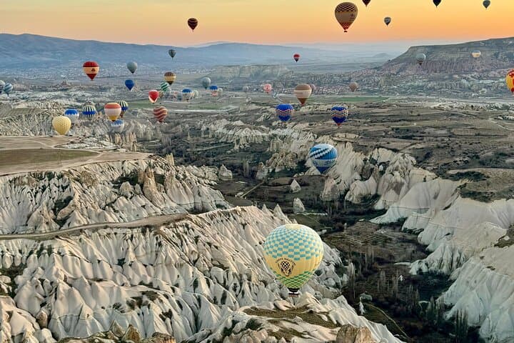 Sunrise Hot-Air Balloon Over Cappadocia: Göreme, Ihlara & Soğanlı Views photo 3