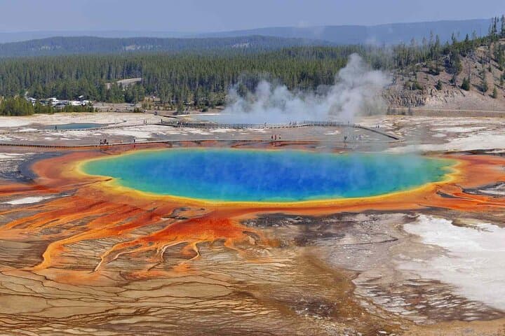 Yellowstone Private Full-Day Tour: Wildlife, Geysers & Hidden Hot Springs photo 2