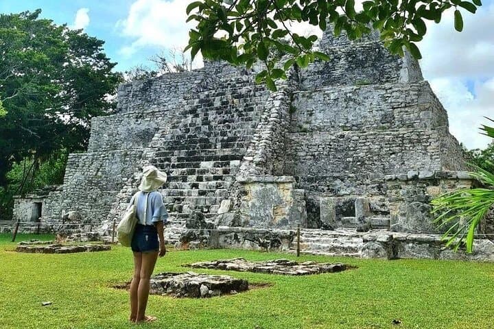 El Meco Guided Tour in Cancún: Archaeology, Tequila Tasting & Shopping photo 2